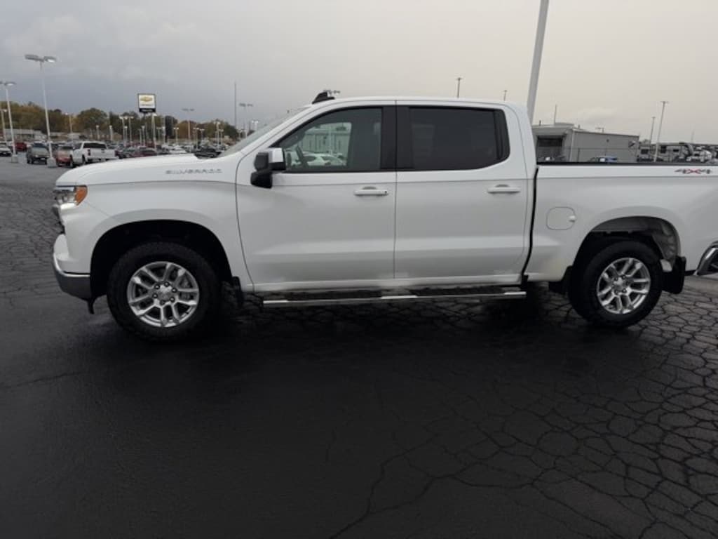 Used 2022 Chevrolet Silverado 1500 LT Truck