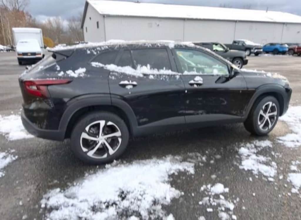 Used 2024 Chevrolet Trax 1RS SUV