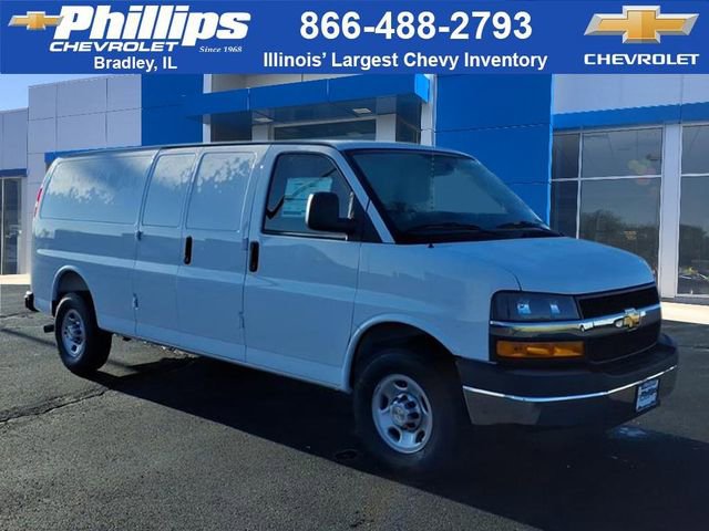 2026 Chevrolet Express 2500 Extended Work Van HD's photo