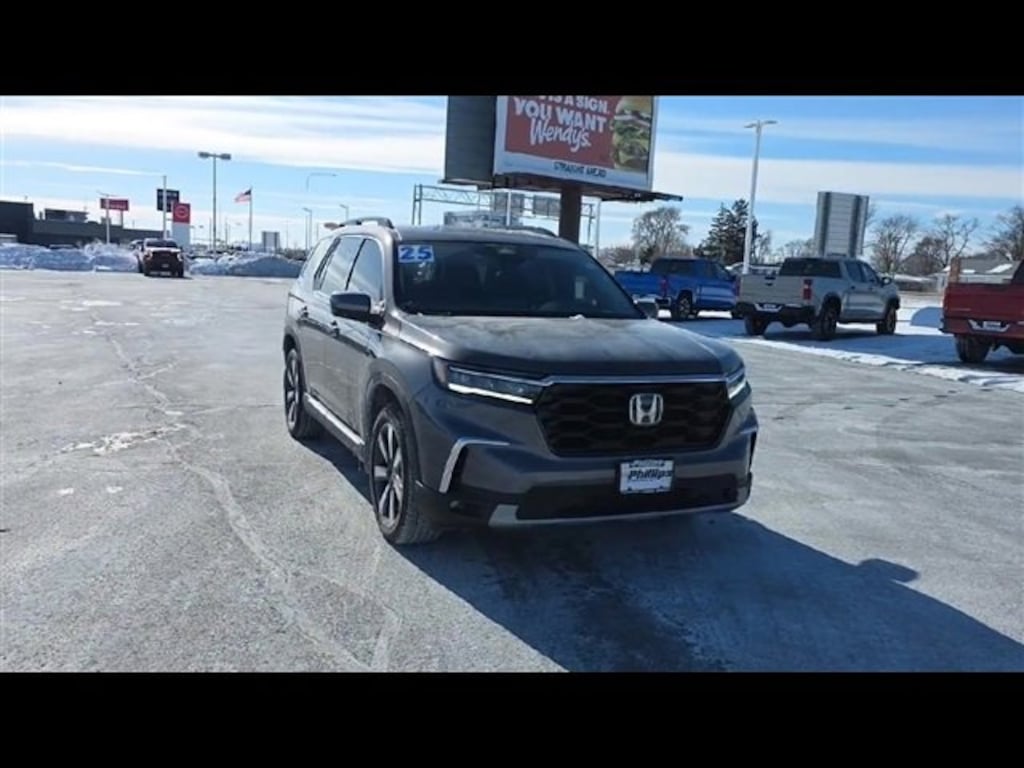 Used 2025 Honda Pilot Touring SUV