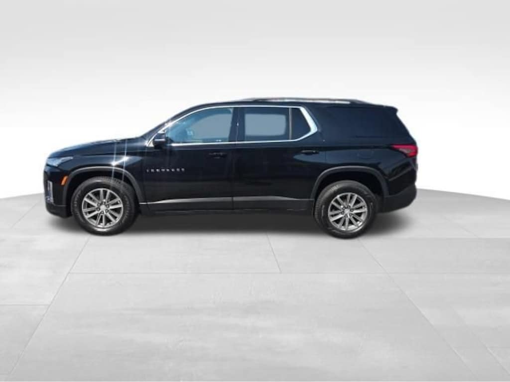 Used 2023 Chevrolet Traverse LT Cloth SUV