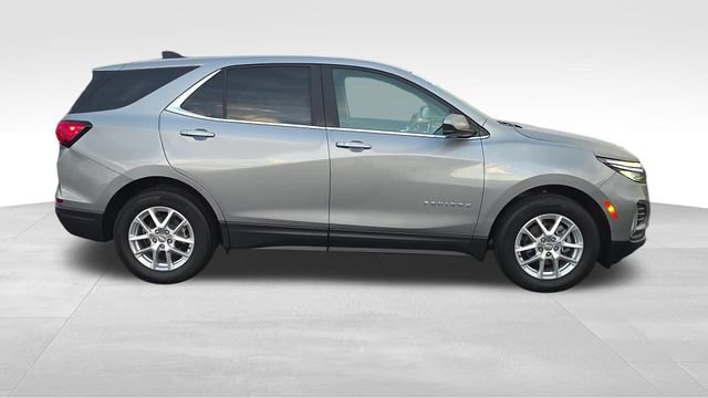 2024 Chevrolet Equinox LT - Photo 11