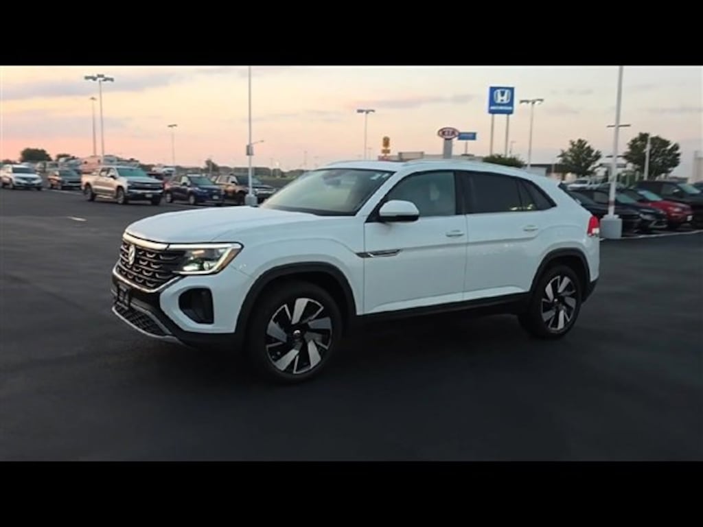 Used 2024 Volkswagen Atlas Cross Sport 2.0T SE w/Technology SUV