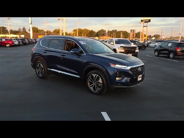 2019 Hyundai Santa Fe Ultimate 2.0T photo 2