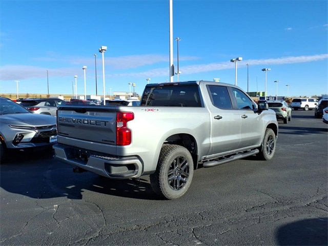 2026 Chevrolet Silverado 1500 Custom photo 3