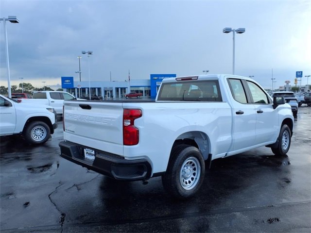 2025 Chevrolet Silverado 1500 photo 3