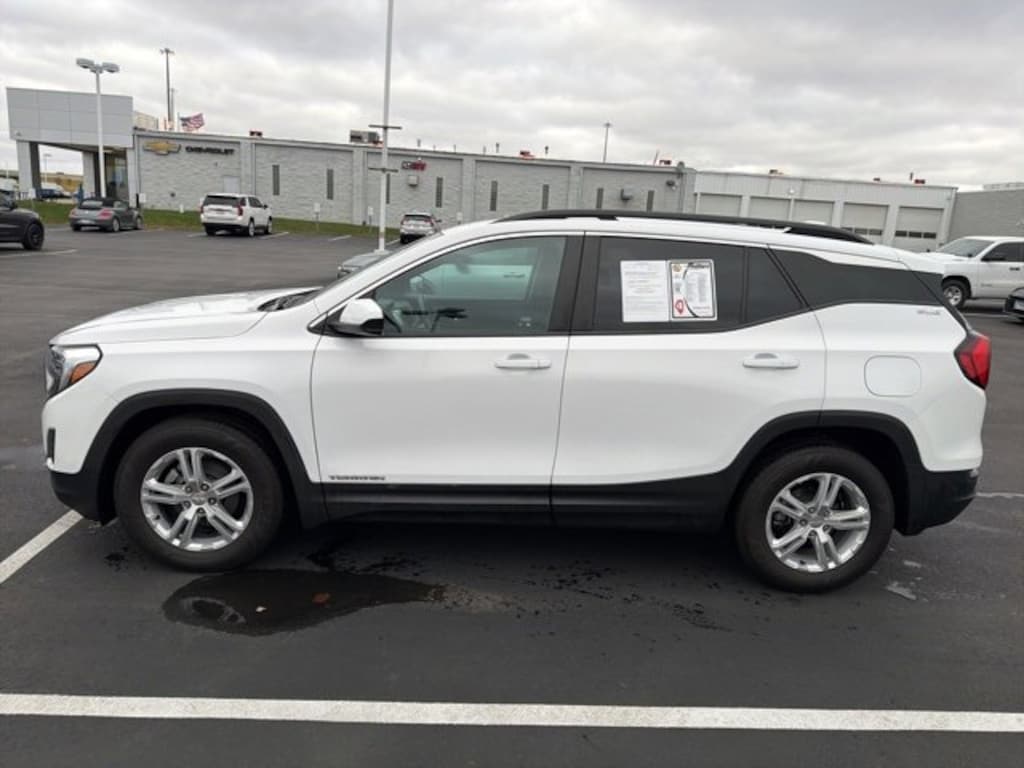 Used 2021 GMC Terrain SLE SUV