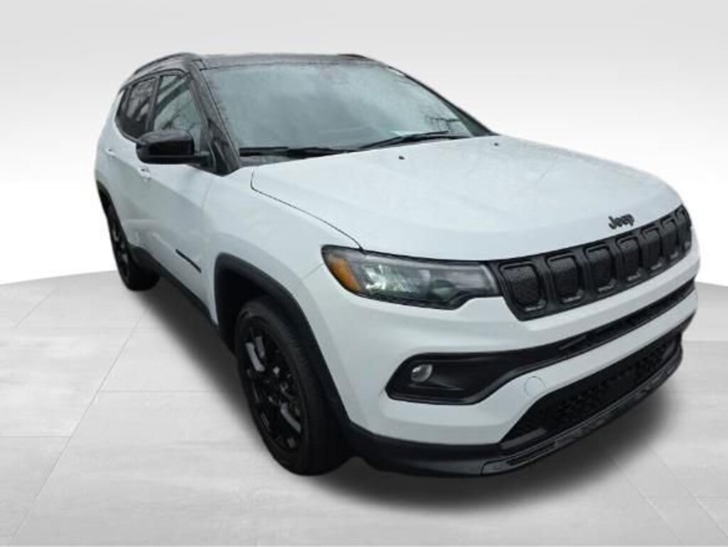 Used 2022 Jeep Compass Altitude 4x4 SUV