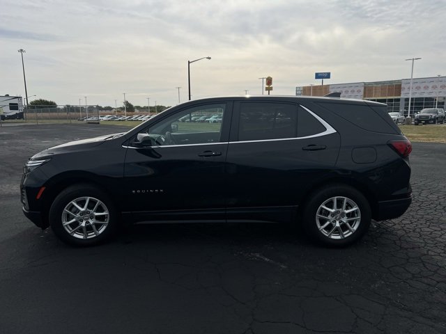 2023 Chevrolet Equinox LT photo 3