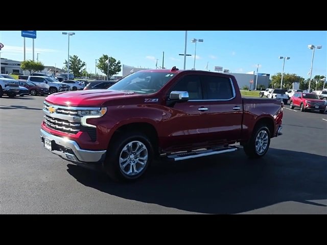 2024 Chevrolet Silverado 1500 LTZ photo 4