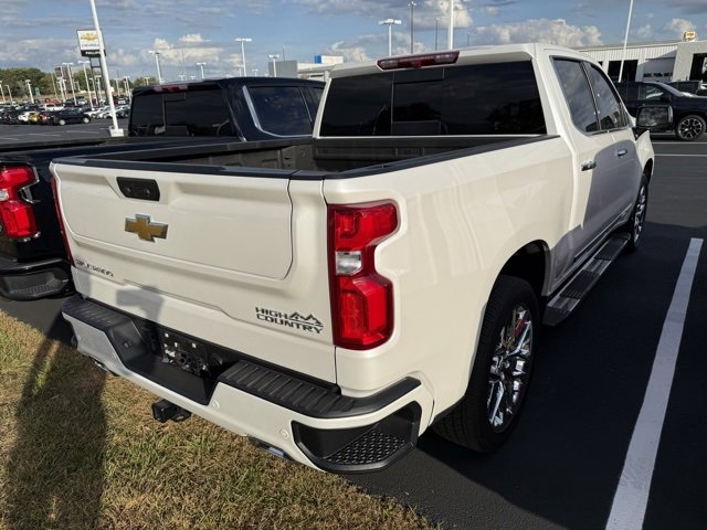 2024 Chevrolet Silverado 1500 High Country photo 4