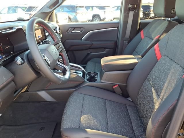 2026 Chevrolet Colorado Z71 - Photo 9