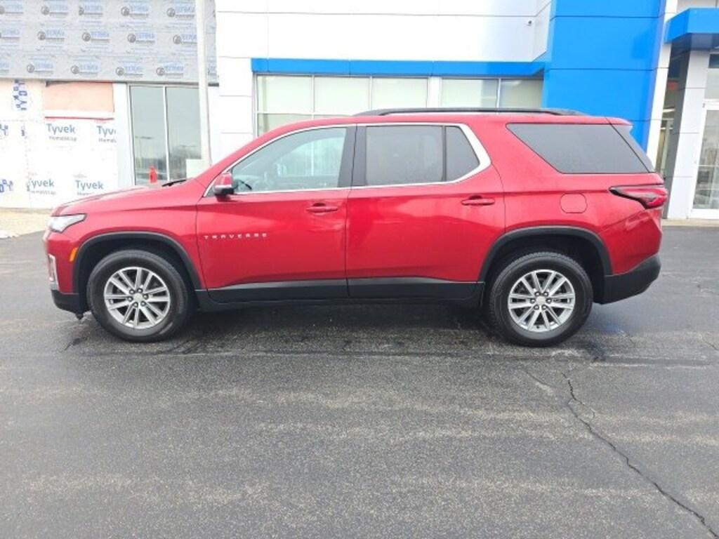 Used 2023 Chevrolet Traverse LT Leather SUV