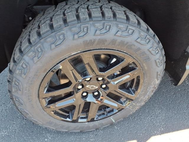 2026 Chevrolet Silverado 1500 LT Trail Boss - Photo 8