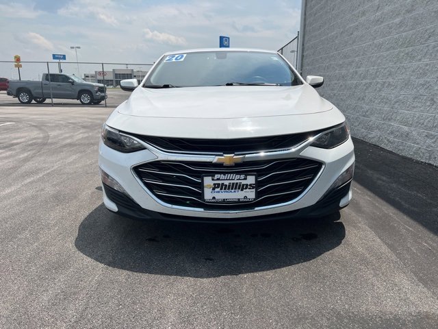 Used 2020 Chevrolet Malibu 1LT with VIN 1G1ZD5ST3LF109384 for sale in Bourbonnais, IL