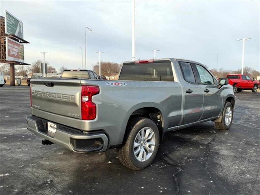 New 2026 Chevrolet Silverado 1500 Custom Truck