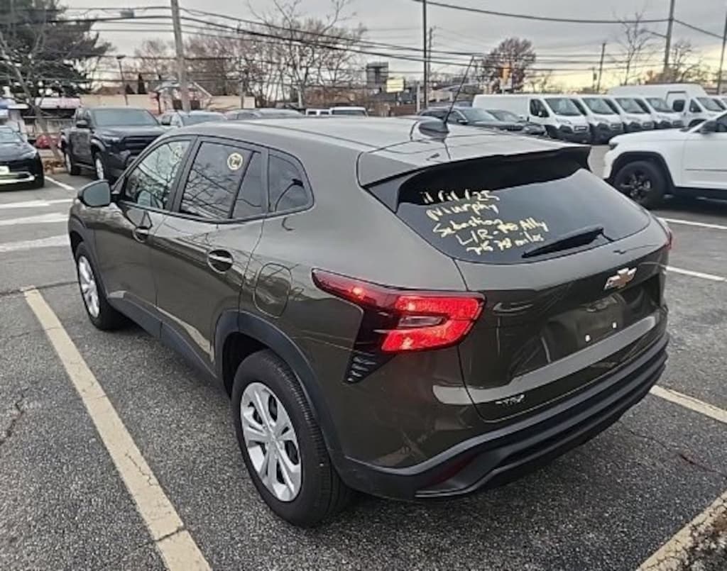 Used 2024 Chevrolet Trax LS SUV