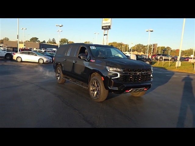 2021 Chevrolet Suburban Z71 photo 3