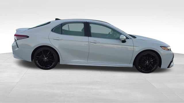 2022 Toyota Camry XSE - Photo 10