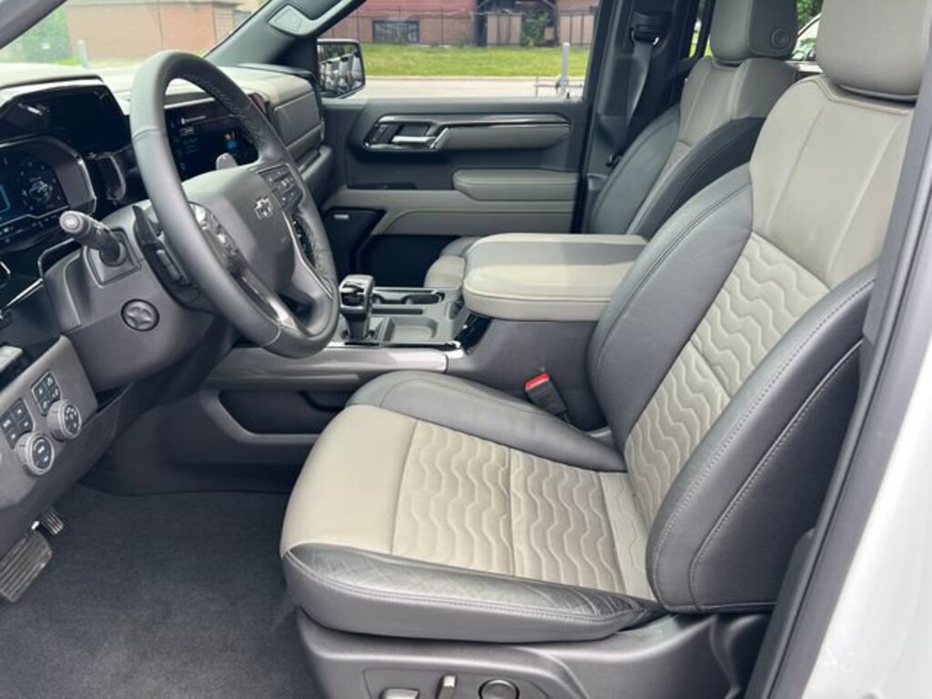 Used 2025 Chevrolet Silverado 1500 ZR2 Truck