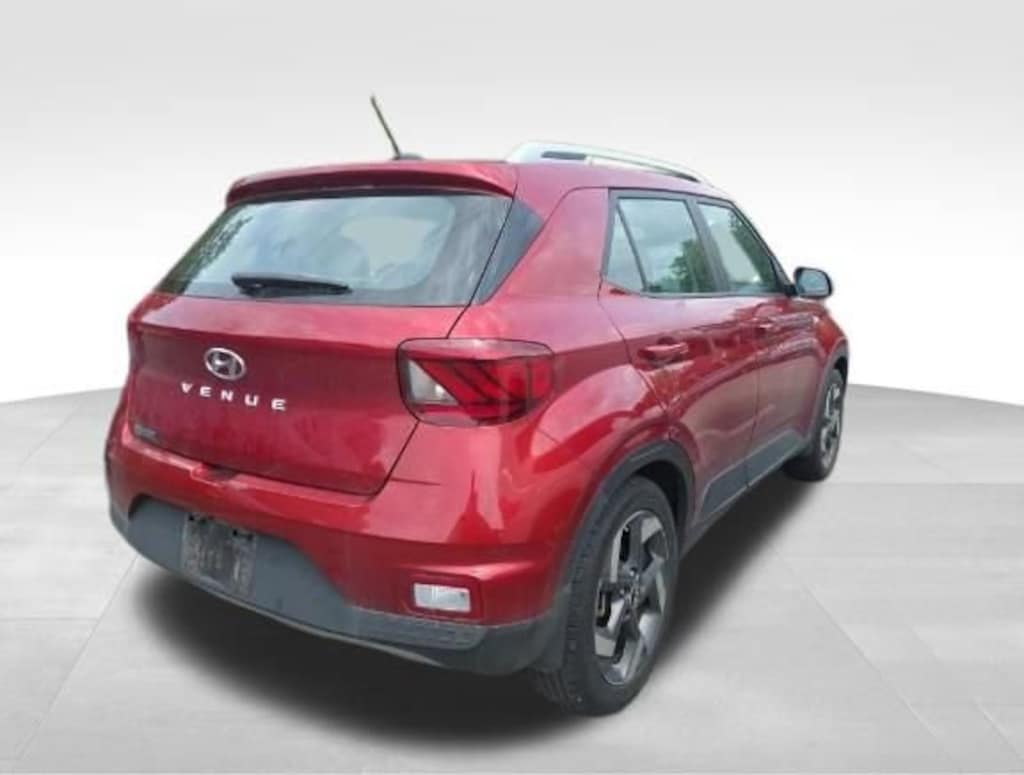 Used 2024 Hyundai Venue Limited SUV