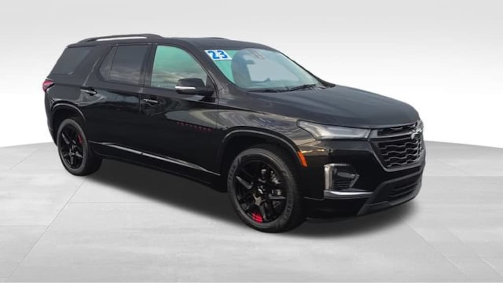 Used 2023 Chevrolet Traverse Premier SUV