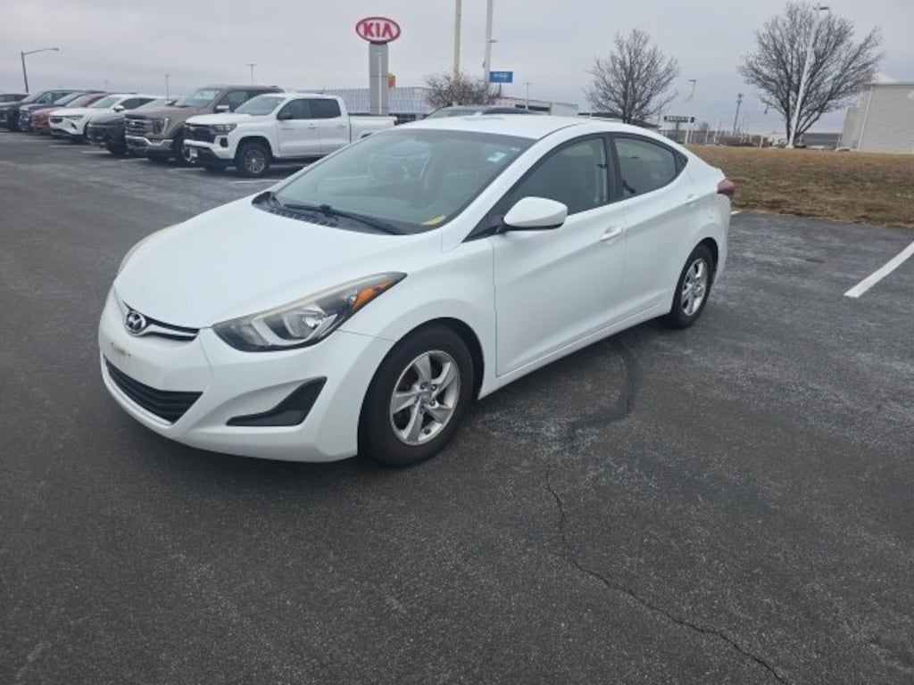 Used 2015 Hyundai Elantra SE