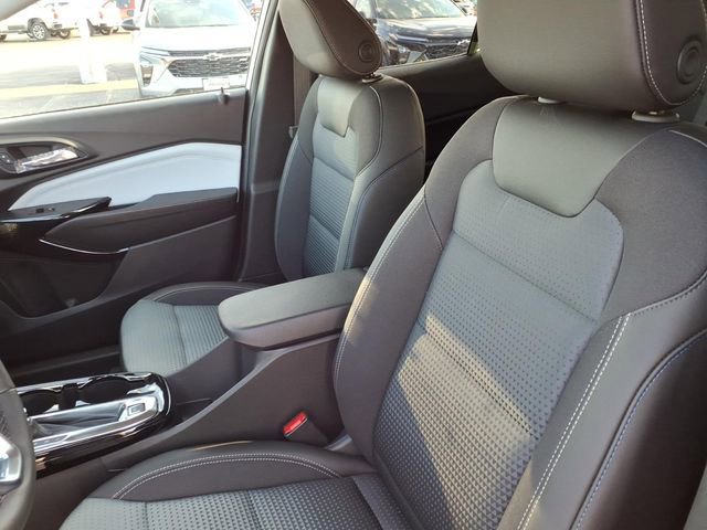 2026 Chevrolet Trax LT - Photo 12
