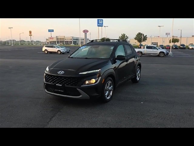 2022 Hyundai Kona SEL photo 3