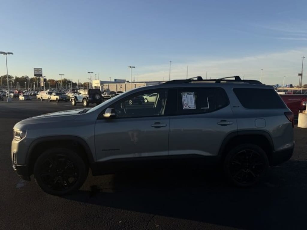 Used 2023 GMC Acadia SLT SUV