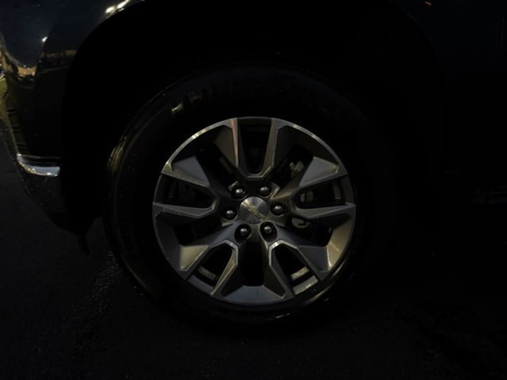 Used 2021 Chevrolet Silverado 1500 LT Truck