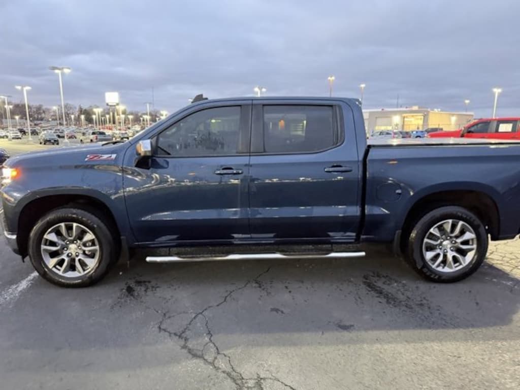 Used 2021 Chevrolet Silverado 1500 LT Truck