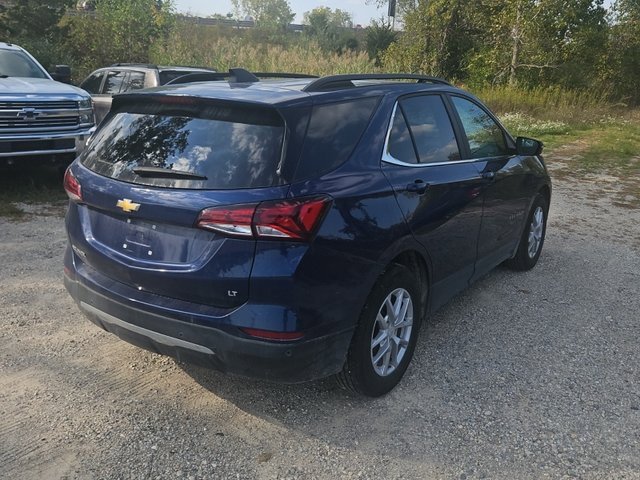 2023 Chevrolet Equinox LT photo 3