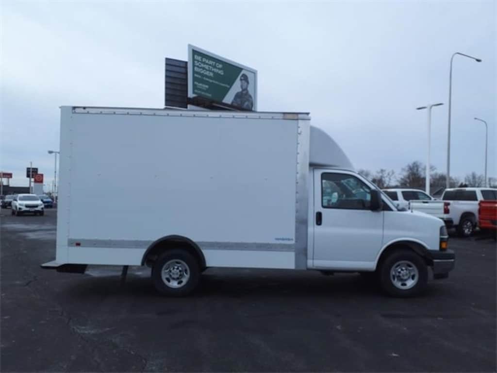 New 2024 Chevrolet Express Cutaway 3500 1WT Cutaway Van