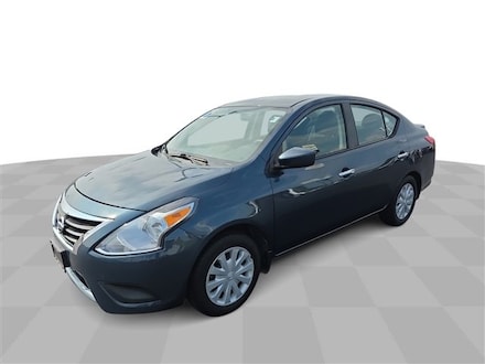 2016 Nissan Versa 1.6 SV Sedan