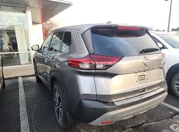 2023 Nissan Rogue SV photo 2
