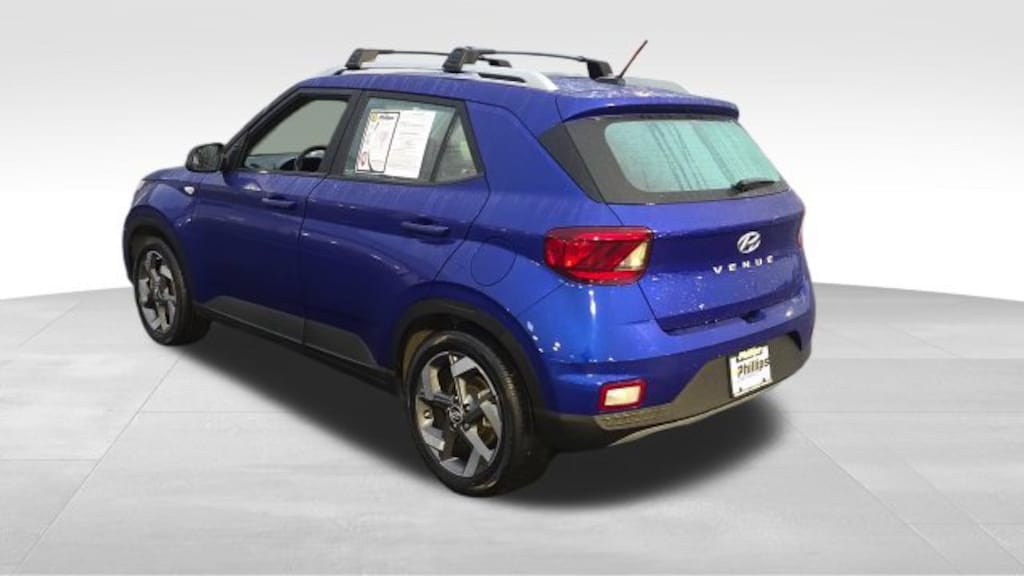 Used 2024 Hyundai Venue SEL SUV