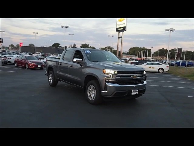 2022 Chevrolet Silverado 1500 LT photo 3