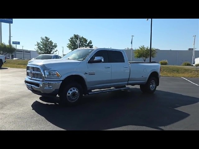 2017 Ram 3500 Laramie photo 4