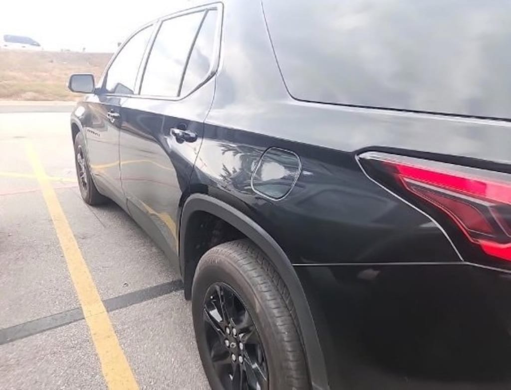 Used 2023 Chevrolet Traverse LT Leather SUV