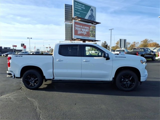 2026 Chevrolet Silverado 1500 RST photo 2