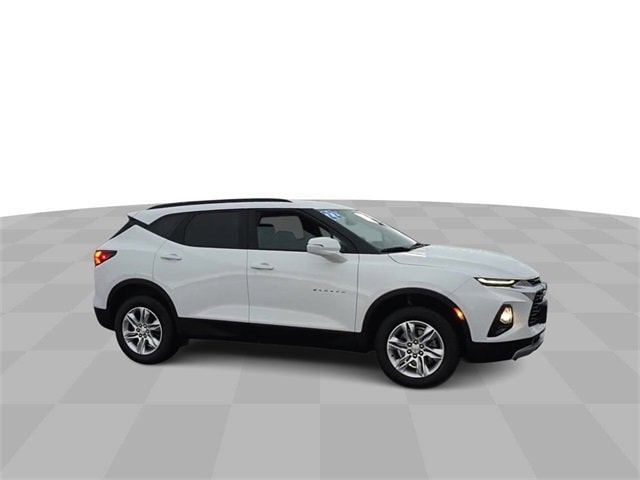 Used 2022 Chevrolet Blazer 2LT with VIN 3GNKBCR41NS169753 for sale in Bourbonnais, IL