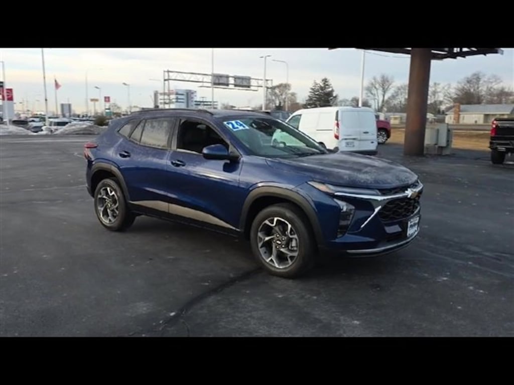 Used 2024 Chevrolet Trax LT SUV