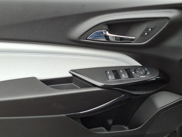 2026 Chevrolet Trax LT - Photo 9