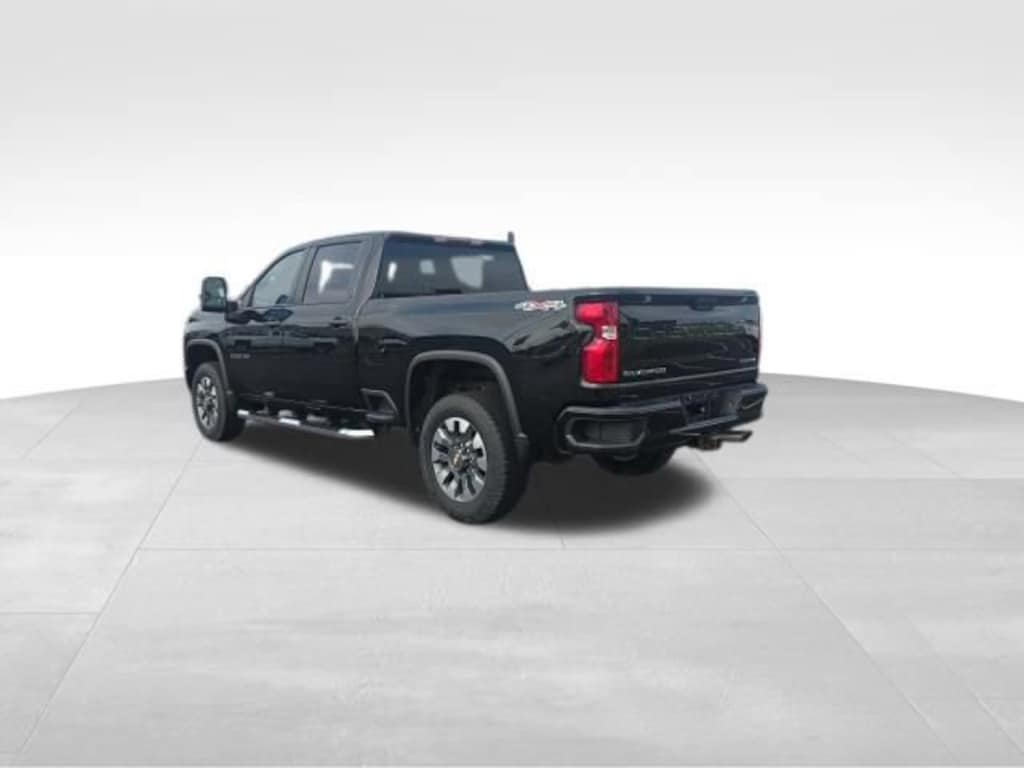 Used 2023 Chevrolet Silverado 2500 HD Custom Truck