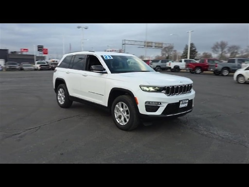 Used 2023 Jeep Grand Cherokee Limited 4x4 SUV