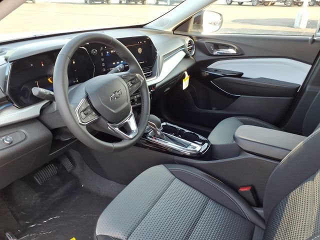 2026 Chevrolet Trax LT - Photo 10