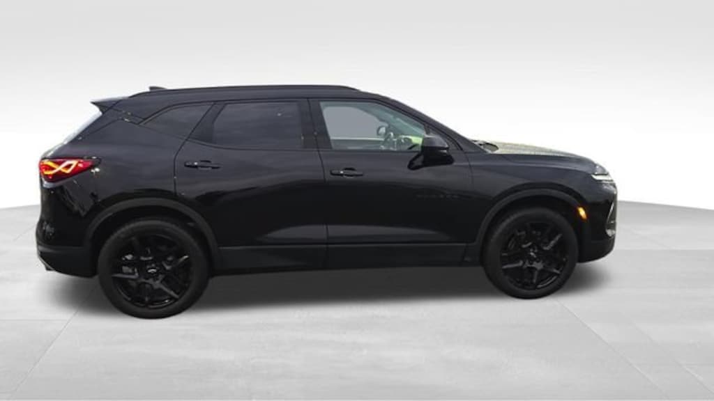 Used 2023 Chevrolet Blazer LT SUV