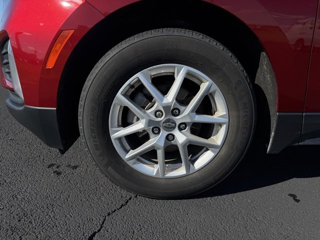 2023 Chevrolet Equinox LT photo 3