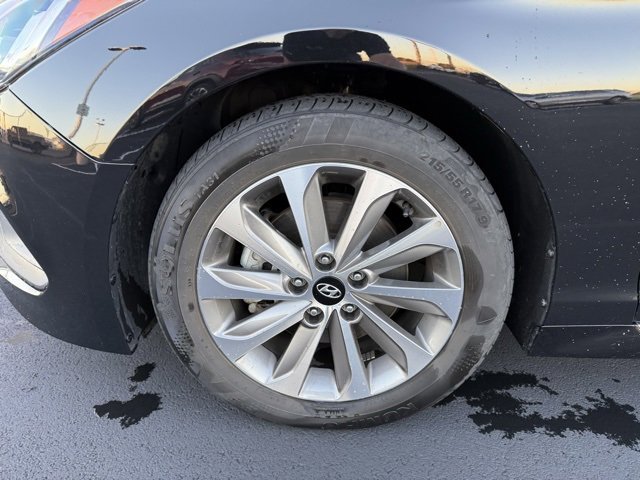 2015 Hyundai Sonata Sport photo 2